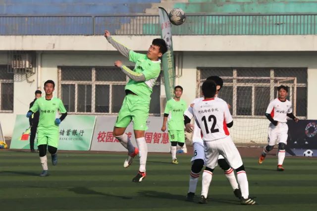哈登降薪让权力邀詹姆斯加盟 骑士或成老将最后一搏舞台